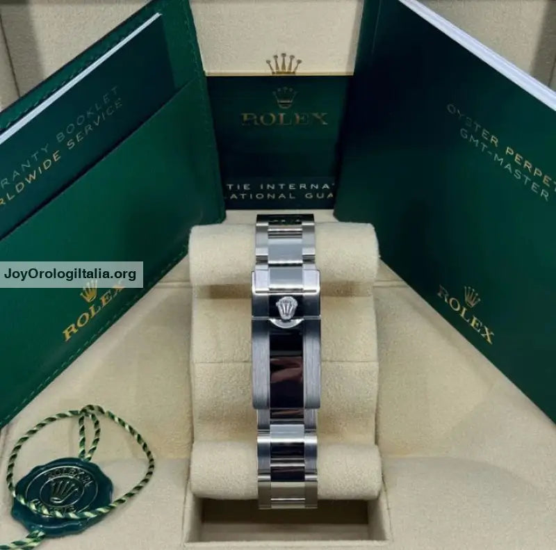 GMT- MASTER II BRUCE WAYNE OYSTER